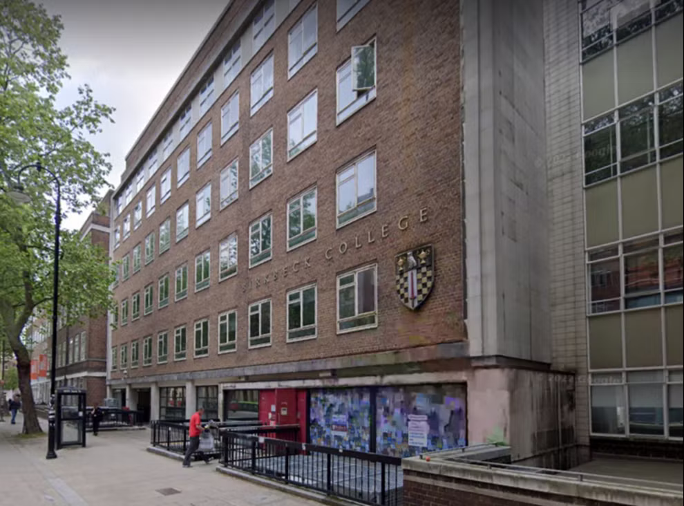 University bans fossil fuel companies from recruiting students with careers service